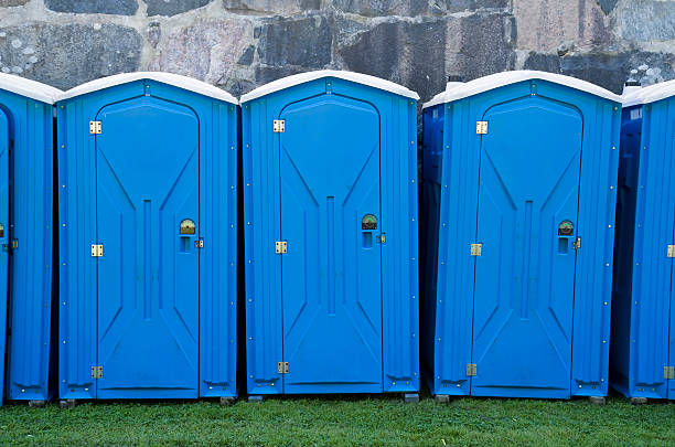 Best Standard Portable Toilet Rental  in Tennessee Ridge, TN